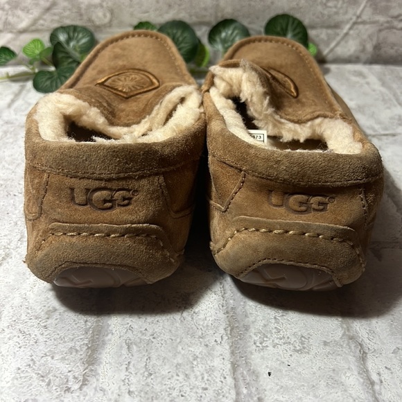 Ugg Australia Ascot Noble Slippers *Final Price* - Picture 7 of 9